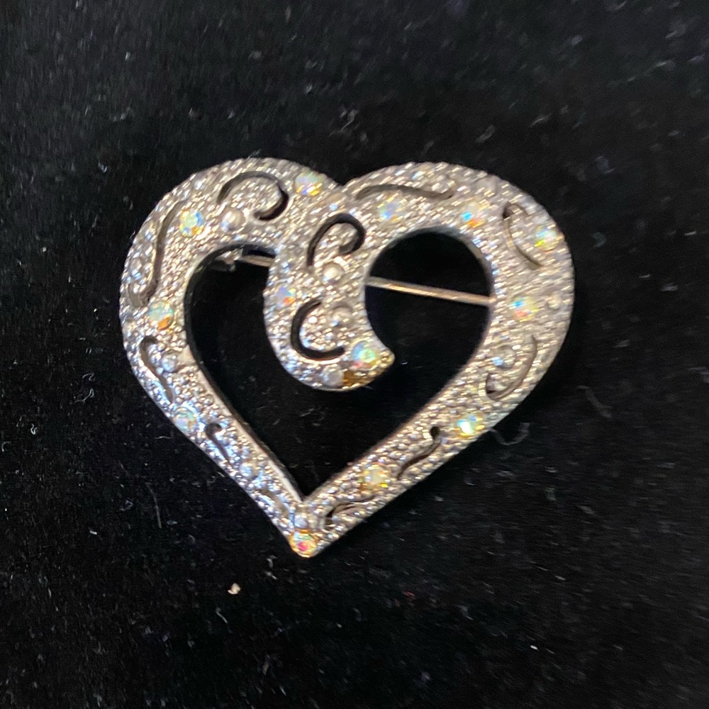 Vintage Signed AAi Marcasite Artsy Heart Brooch Pin